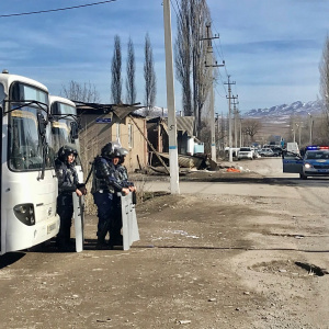 Десять человек погибли при беспорядках на юге Казахстана