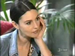 Julio Iglesias - "Esta Cobardia" (Monica Bellucci) Julio Iglesias - "Esta Cobardia" (Monica Bellucci)