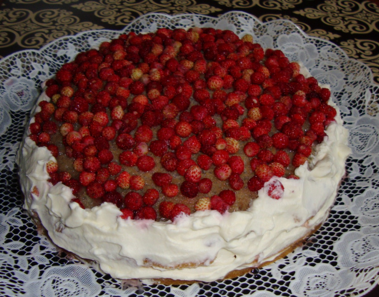 Торт с земляникой с фото
