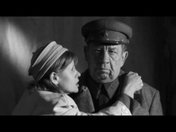 Все ушли на фронт Все ушли на фронт