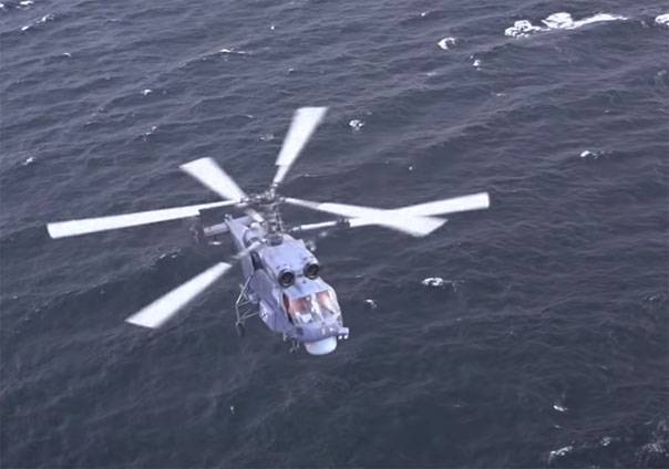 Многоцелевой вертолёт Ка-27 на охоте за подлодкой